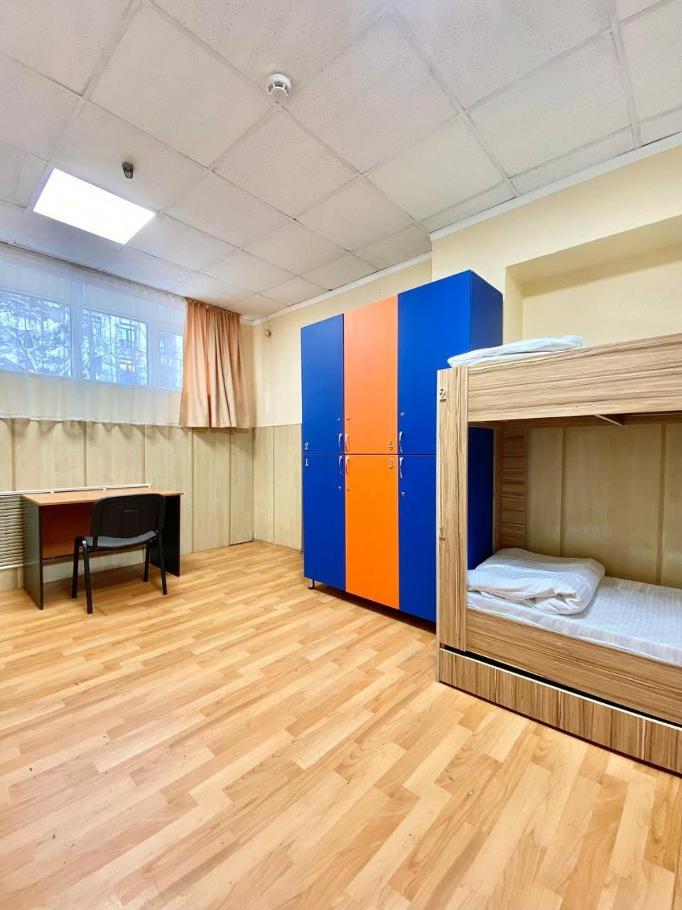 Alma-Ata Hostel Esterno foto