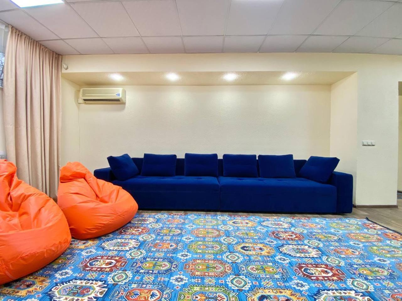 Alma-Ata Hostel Esterno foto